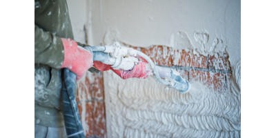 Як штукатурити стіни