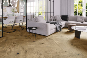 Паркетна дошка Barlinek PURE Classico Line англійська ялинка Дуб Toffee COUNTRY, олія OXI, копчений, 4-х стороння мікрофаска, брашований, 14*180*725 мм