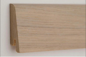 Kluchuk плінтус Євро Дуб Вибілений 18х60 мм