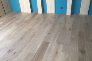 Комплекс: інженерна дошка ArkWood дуб рустик + укладання на стяжку + клей та супутні матеріали