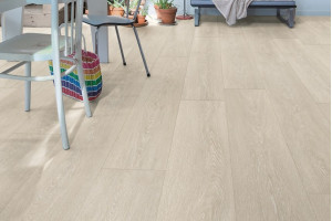 Ламінат Quick-Step Majestic Дуб долина світло-бежевий, 32 клас, фаска 4v, вологостійкий, 9.5*240*2050 мм