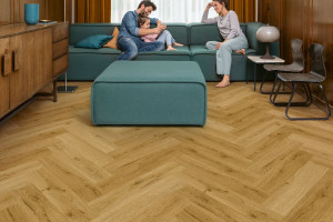 Quick-Step вініл Ciro Дуб ботанічний копчений, англійська ялинка, 33 клас, водостійкий, замковий, фаска 4v, брашування, підкладка, 6*126*630 мм