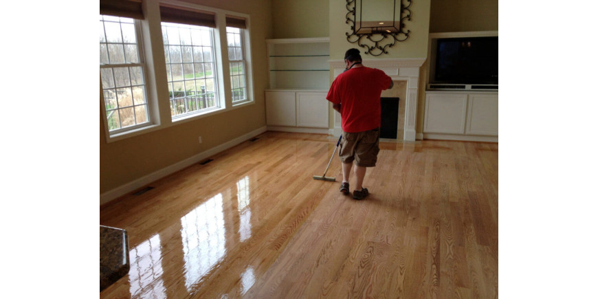 Як видалити плями з ламінату